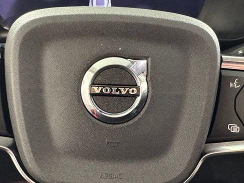 Certified 2024 Volvo XC40 B5 Plus w/ Climate Package AWD/4WD image 31