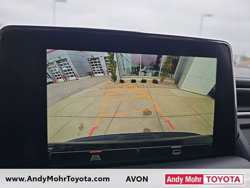 Used 2024 GMC Yukon SLT image 21