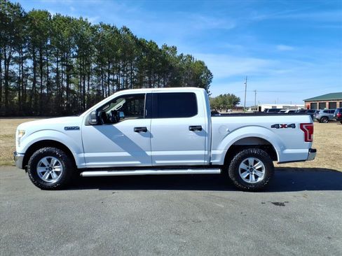 Used 2015 Ford F150 XLT w/ Equipment Group 301A Mid image 5