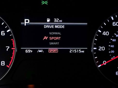 Used 2024 Kia Forte LXS w/ LXS Technology Package image 8