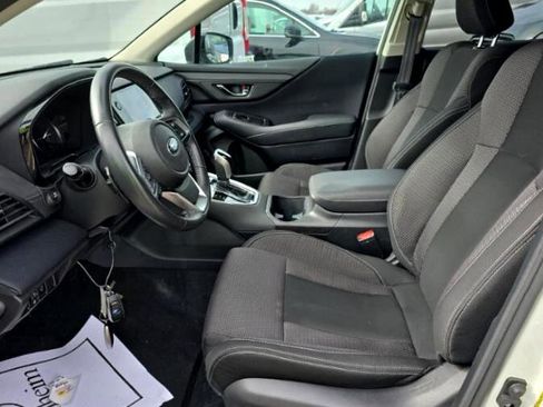 Used 2024 Subaru Outback Premium image 6