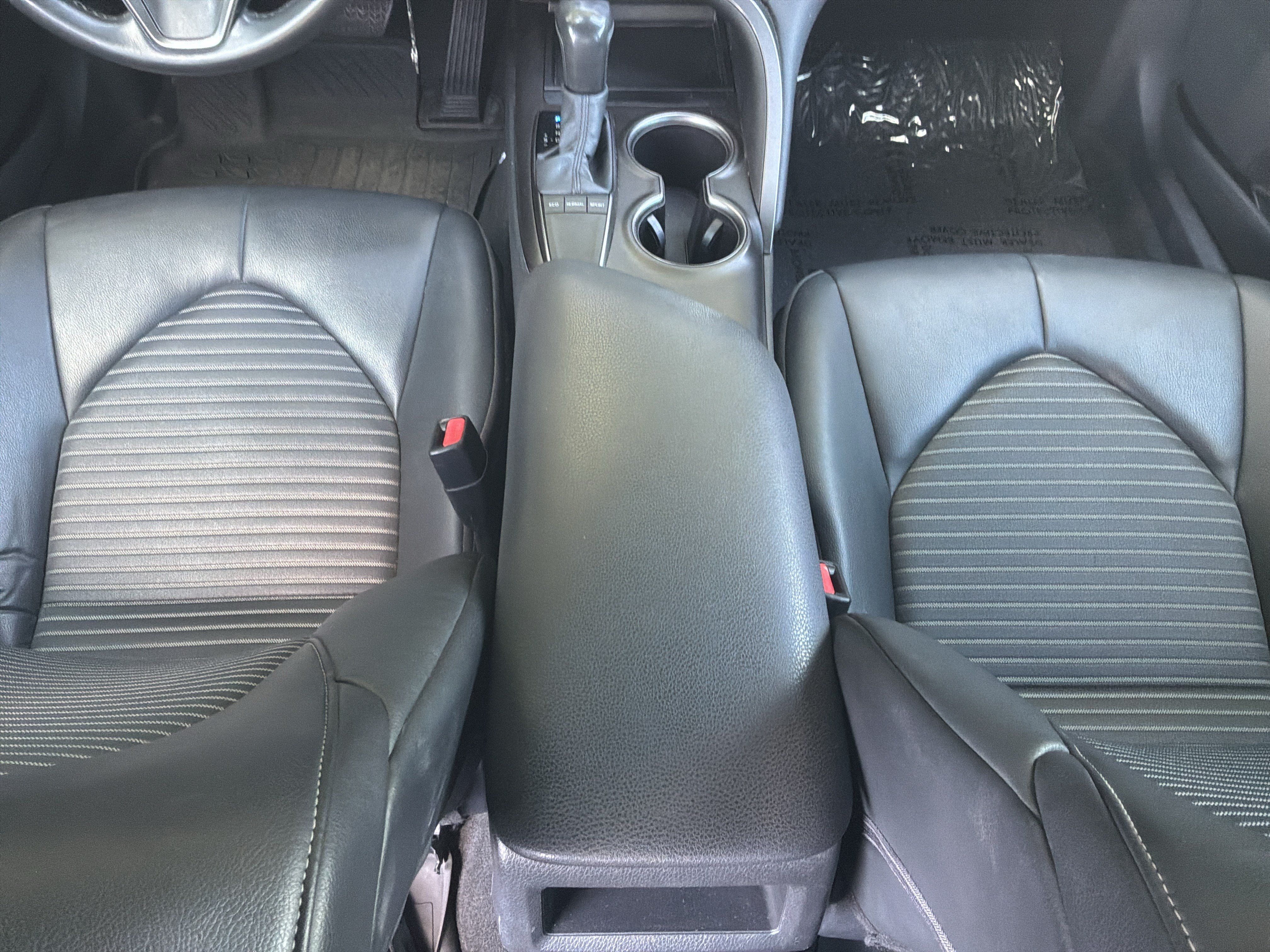 Used 2024 Toyota Camry SE FWD image 29
