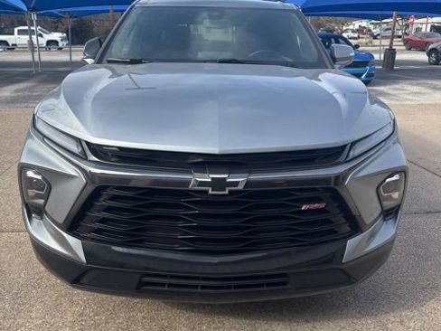 Used 2025 Chevrolet Blazer RS image 2