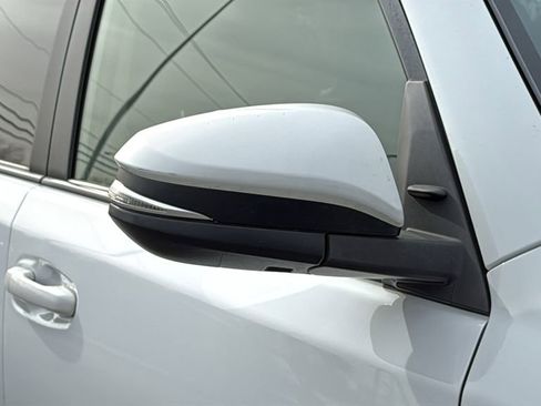 Used 2024 Toyota 4Runner TRD Off-Road Premium image 10