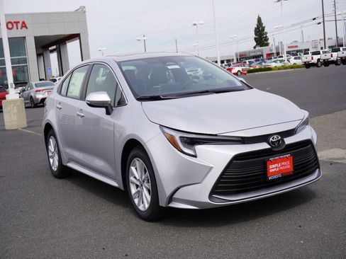 New 2026 Toyota Corolla XLE image 25