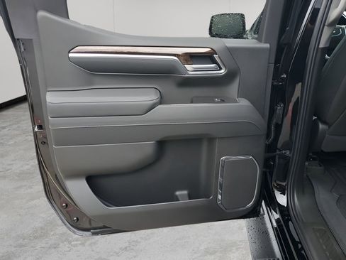 New 2026 GMC Sierra 1500 Elevation image 17