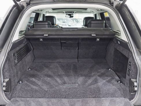 Used 2021 Land Rover Range Rover Autobiography image 42