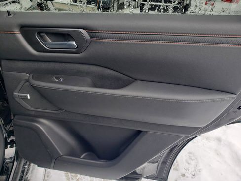 Certified 2025 Nissan Armada PRO-4X w/ Pro-4X Premium Package image 22