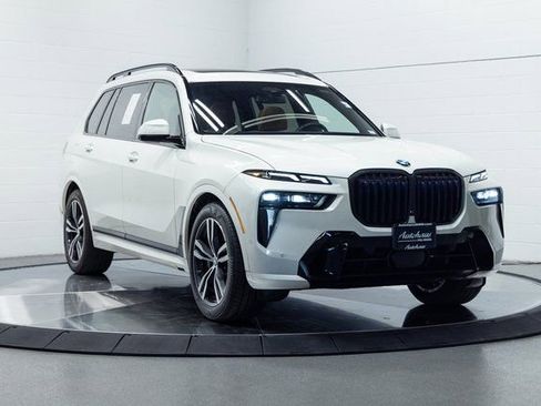 Certified 2023 BMW X7 xDrive40i w/ M Sport Package image 4
