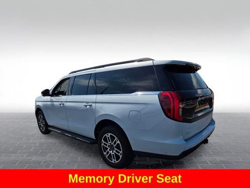 Used 2025 Ford Expedition Max Active AWD/4WD image 6