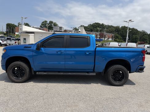 Used 2022 Chevrolet Silverado 1500 RST w/ Z71 Off-Road Package AWD/4WD image 4