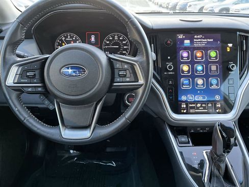 Used 2021 Subaru Outback Premium image 17