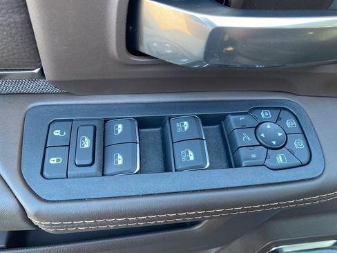 New 2026 RAM 2500 Limited image 10