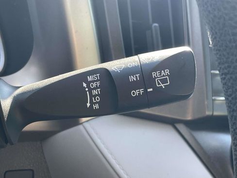 Used 2014 Toyota RAV4 LE FWD image 23