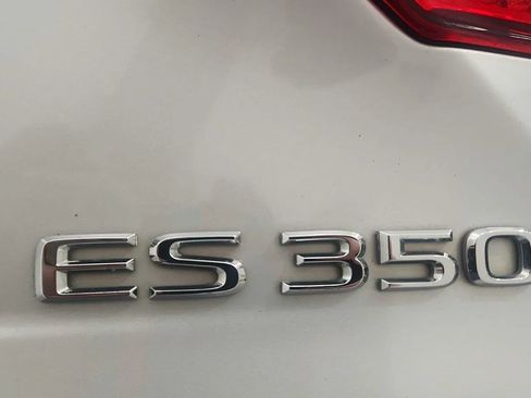 Used 2014 Lexus ES 350 w/ Luxury Package FWD image 34