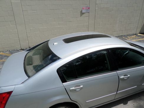 Used 2008 Nissan Maxima 3.5 SL w/ Platinum Edition Pkg FWD image 8