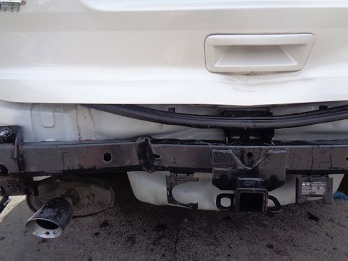 Used 2015 Ford Explorer Sport w/ Equipment Group 401A image 4