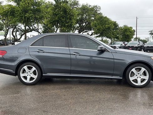Used 2014 Mercedes-Benz E 350 Sedan image 4