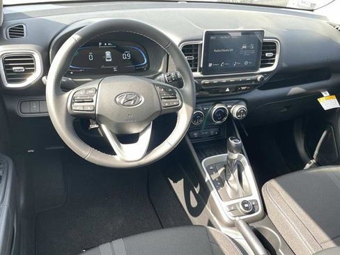 New 2026 Hyundai Venue SEL FWD image 6