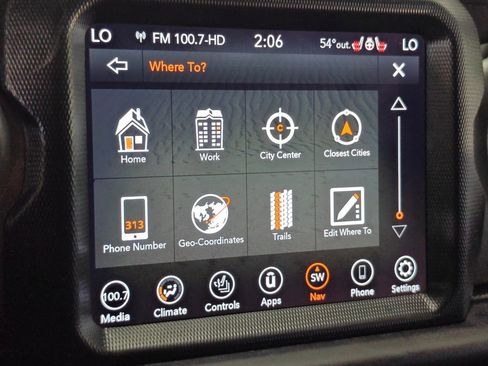 Used 2019 Jeep Wrangler Unlimited Sahara image 32