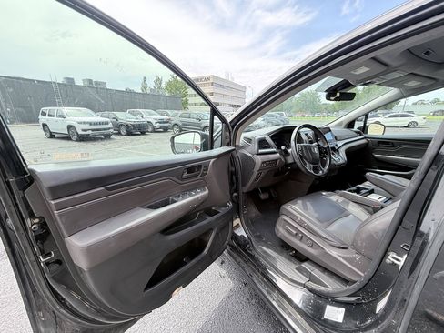Used 2018 Honda Odyssey EX-L image 9