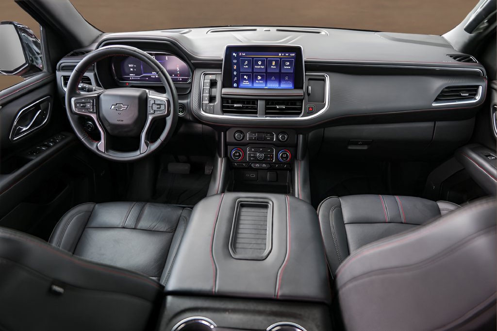 Used 2024 Chevrolet Suburban RST w/ Luxury Package RWD image 31
