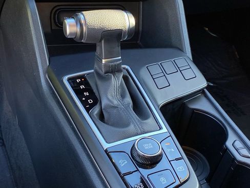 Used 2024 Kia Sportage LX image 19