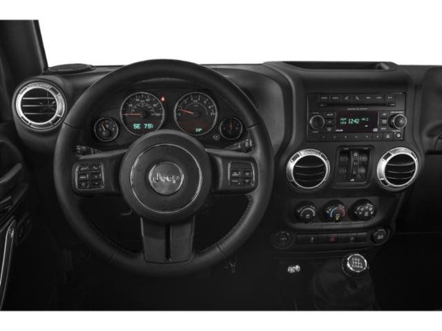 Used 2015 Jeep Wrangler Unlimited Sahara w/ Connectivity Group AWD/4WD image 10