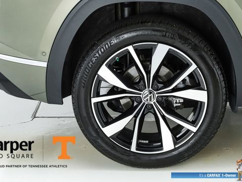 Used 2025 Volkswagen Atlas Cross Sport SEL Premium R-Line image 13