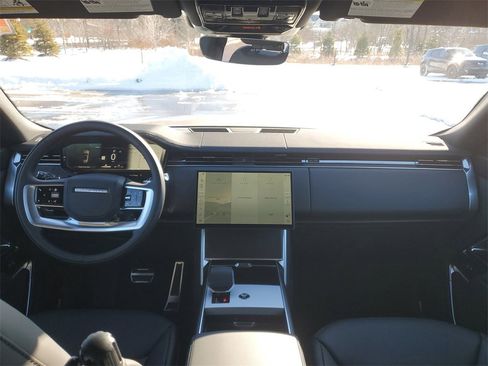 New 2026 Land Rover Range Rover SE image 24