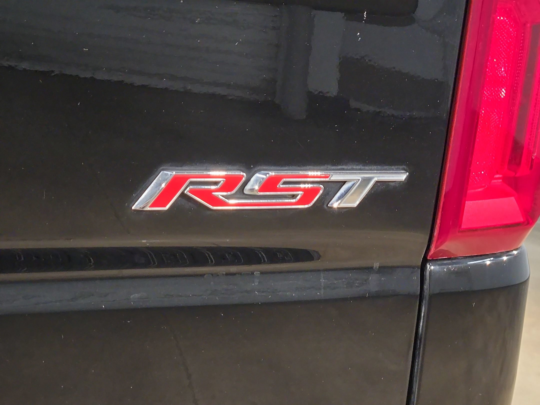 Used 2021 Chevrolet Silverado 1500 RST AWD/4WD image 36
