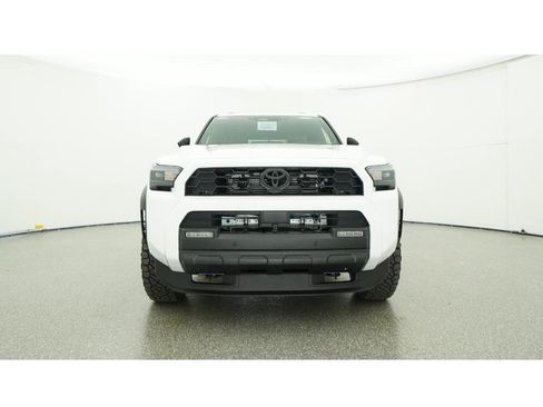 New 2025 Toyota 4Runner 4WD image 31