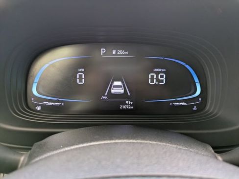 Used 2023 Hyundai Venue SEL FWD image 29