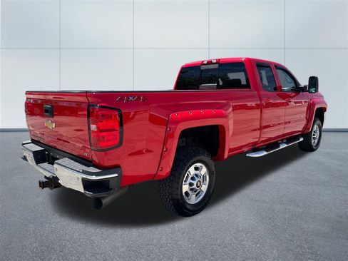 Used 2018 Chevrolet Silverado 2500 LT w/ LT Convenience Package AWD/4WD image 5