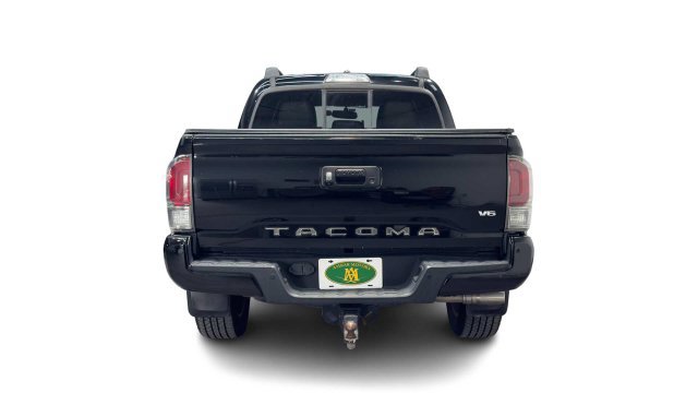 Used 2016 Toyota Tacoma Limited w/ Towing Package RWD image 3