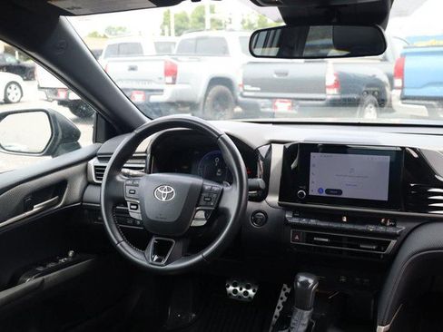Used 2025 Toyota Camry SE FWD image 22