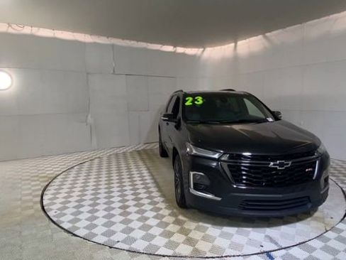 Used 2023 Chevrolet Traverse RS w/ LPO, Floor Liner Package FWD image 5
