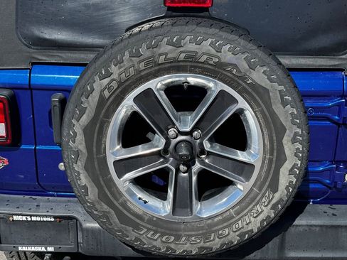 Used 2018 Jeep Wrangler Sport AWD/4WD image 37