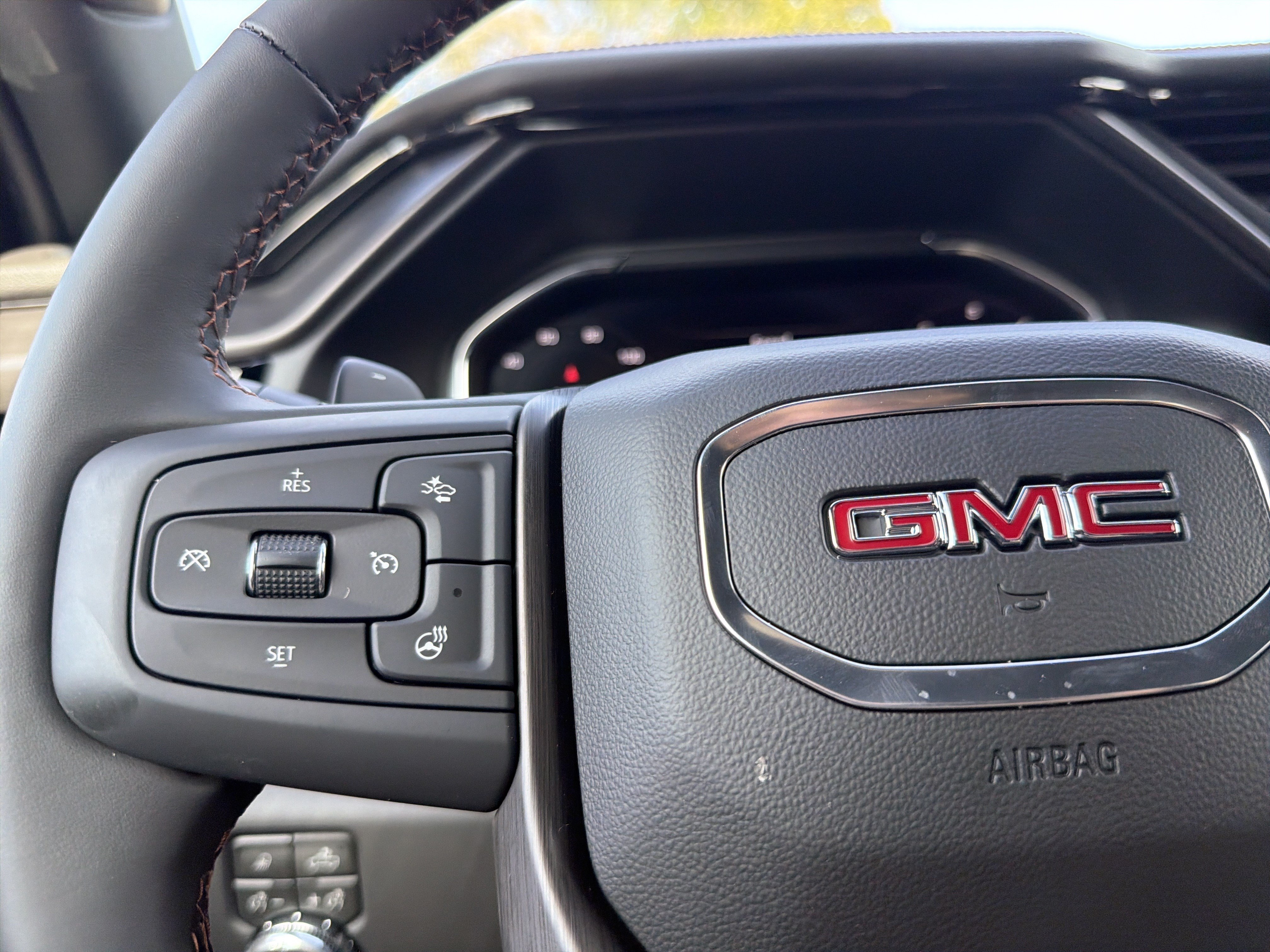 New 2026 GMC Sierra 1500 AT4 w/ AT4 Premium Package AWD/4WD image 28