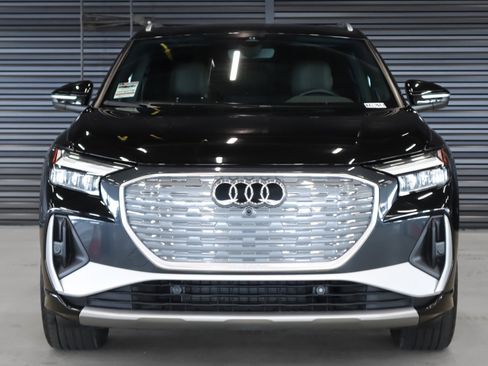 Used 2024 Audi Q4 e-tron Premium Plus w/ Premium Plus image 12