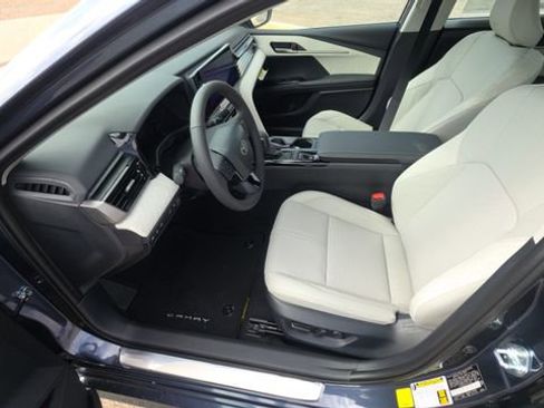 New 2026 Toyota Camry XLE image 13