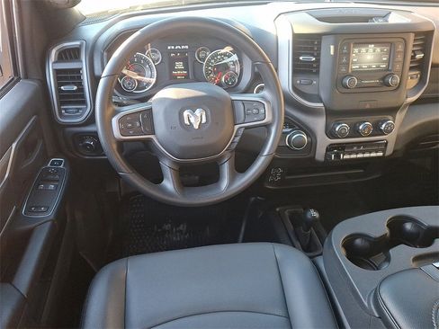 Used 2024 RAM 2500 Tradesman w/ Chrome Appearance Group image 10