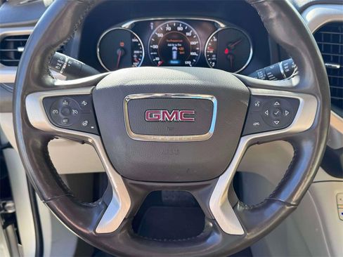Used 2019 GMC Acadia Denali image 12