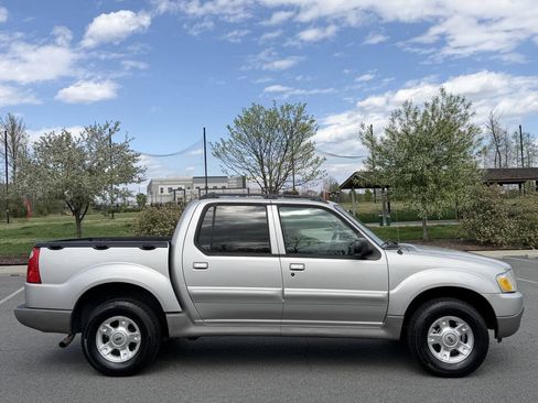 Used 2003 Ford Explorer Sport Trac XLT RWD image 7