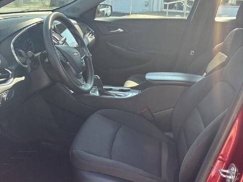 Used 2020 Chevrolet Malibu LT image 13