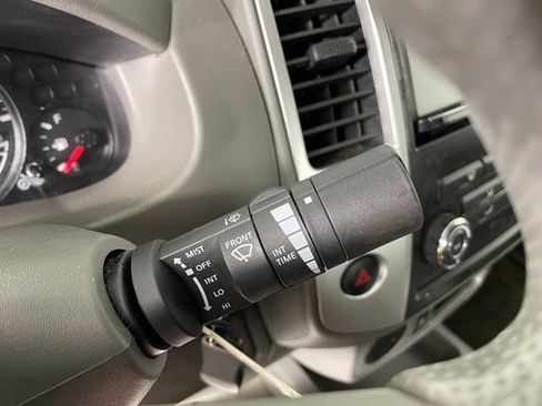 Used 2012 Nissan Frontier SV RWD image 11