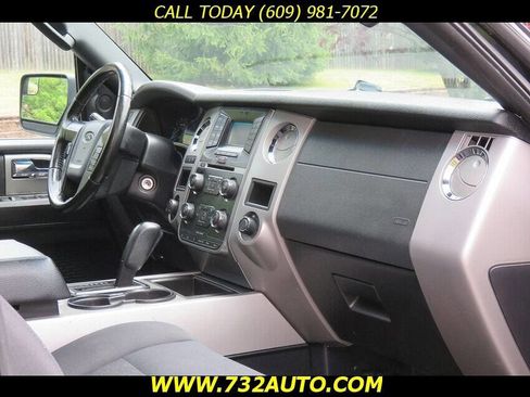Used 2015 Ford Expedition EL XLT image 6