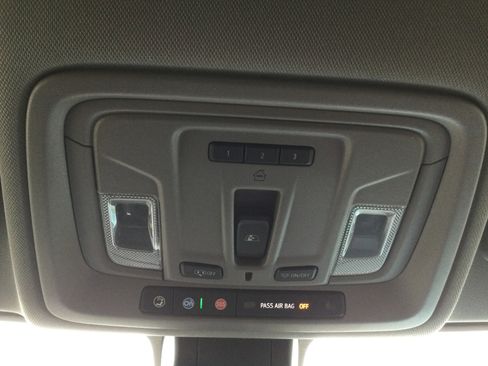 Used 2019 GMC Sierra 1500 SLT w/ SLT Premium Plus Package image 11