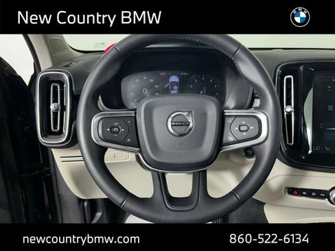Used 2019 Volvo XC40 T5 Inscription AWD/4WD image 11