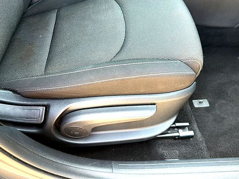 Used 2024 Kia Forte LXS FWD image 25